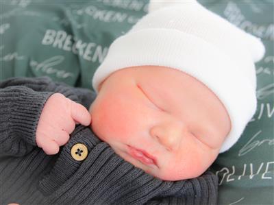 https://hospital.brmh.net/sites/hospital.brmh.net/assets/images/newborns/Brecken-Oliver-Web.jpg